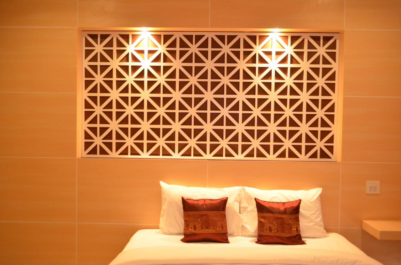 Thatluangview Hotel Vientiane Exterior foto